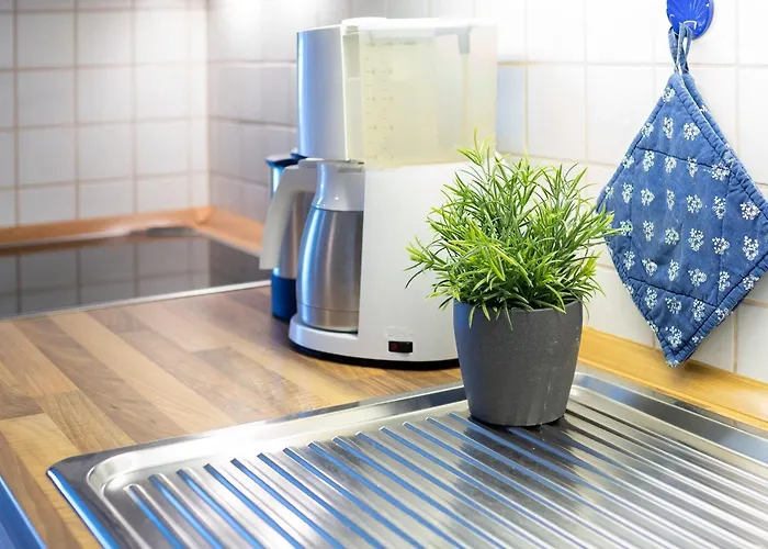 Hamburger Strasse 3- 5 * Grömitz